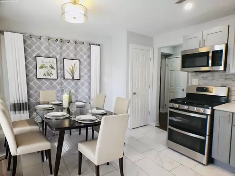 Dining - 9930 S Clyde Ave, Chicago, IL 60617 photo 1 of 1