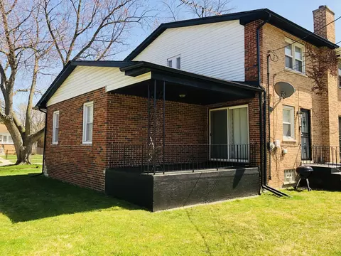 Exterior - 9930 S Clyde Ave, Chicago, IL 60617 photo 7 of 12