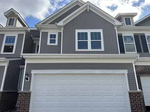 2267 Ryegrass Ln #67005, Bolingbrook, IL 60490