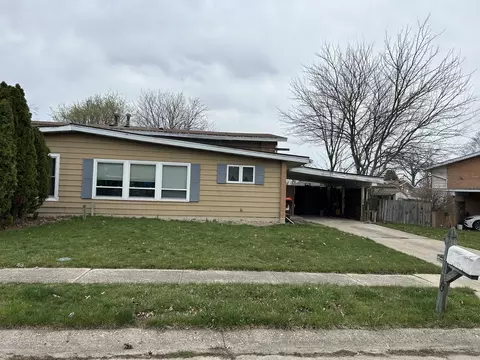 1609 Golfview Cir, Rantoul, IL 61866