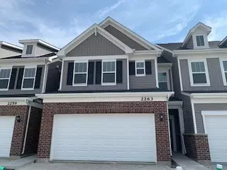 2263 Ryegrass Ln #67004, Bolingbrook, IL 60490
