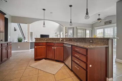 Kitchen - 2 Turtleback Ct, Bloomington, IL 61705 photo 2 of 4