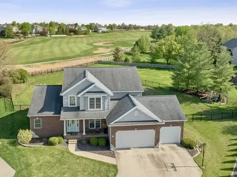 2 Turtleback Ct, Bloomington, IL 61705