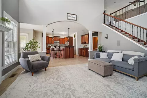 Living - 2 Turtleback Ct, Bloomington, IL 61705 photo 2 of 4