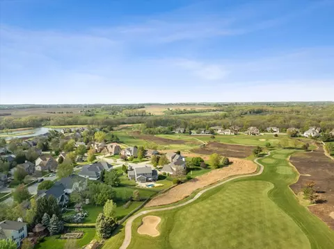 View/Area - 2 Turtleback Ct, Bloomington, IL 61705 photo 2 of 3