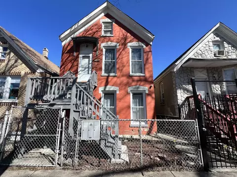 2337 S Sawyer Ave, Chicago, IL 60623