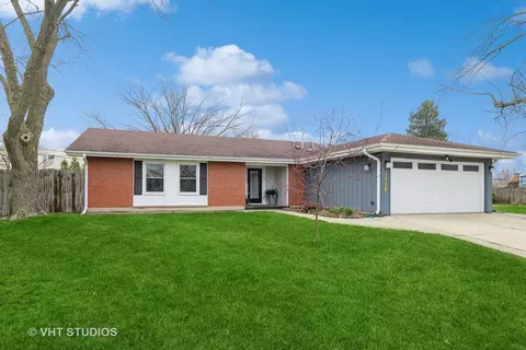 1529 Fairfield Ln, Hoffman Estates, IL 60169