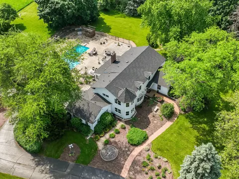 1 S881 Deerpath Rd, Batavia, IL 60510