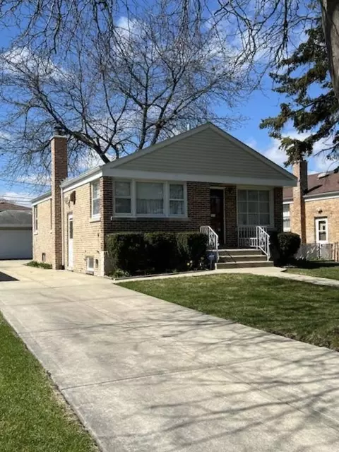 2938 Ernst St N, Franklin Park, IL 60131
