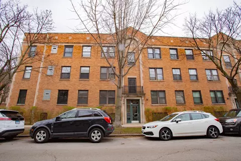 1018 W Barry Ave #2, Chicago, IL 60657