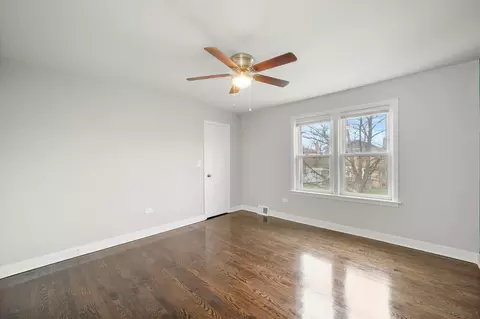 10949 S Artesian Ave, Chicago, IL 60655 photo 12