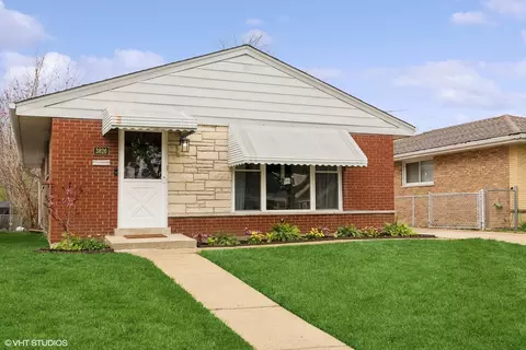 3826 Fargo Ave, Skokie, IL 60076
