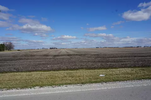 740 E 2950 N Rd, Clifton, IL 60927