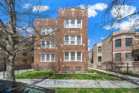 2238 W Wilson Ave #3S, Chicago, IL 60625