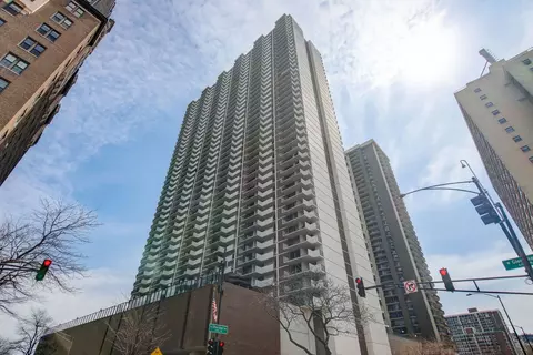 6033 N Sheridan Rd #10G, Chicago, IL 60660
