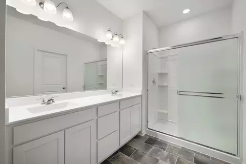 Bath - 140 Tiger Lily Ct, Bartlett, IL 60103 photo 1 of 3