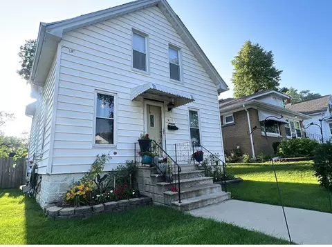 905 Clement St, Joliet, IL 60435