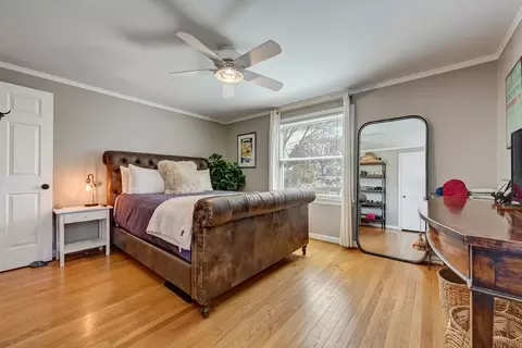 Bedroom - 77 Williamsburg Rd, Evanston, IL 60203 photo 5 of 10