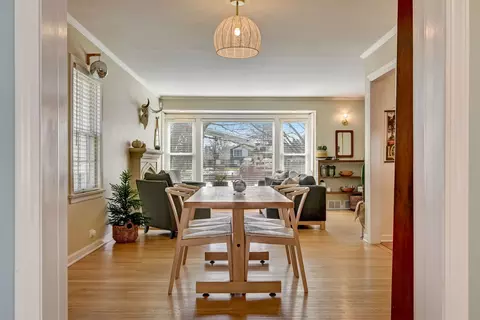 Dining - 77 Williamsburg Rd, Evanston, IL 60203 photo 6 of 6
