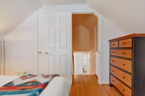 Bedroom - 77 Williamsburg Rd, Evanston, IL 60203 photo 10 of 10
