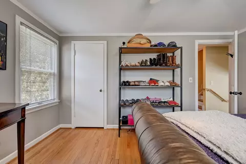 Bedroom - 77 Williamsburg Rd, Evanston, IL 60203 photo 6 of 10
