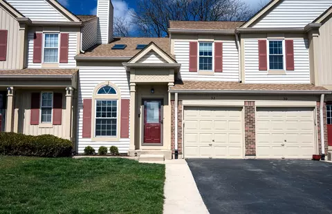 32 Peach Tree Ln, Westmont, IL 60559