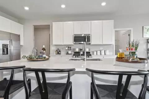 Kitchen - 16124 S Crossing Dr, Plainfield, IL 60586 photo 3 of 4