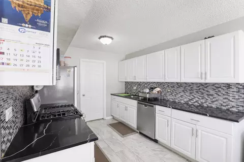 4512 Bell Ln, Hanover Park, IL 60133