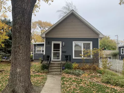 12545 Maple Ave, Blue Island, IL 60406