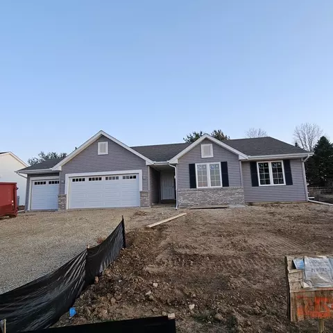 1025 Coney Island Dr, Loves Park, IL 61111
