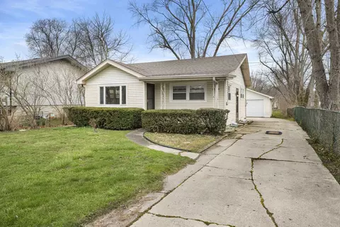 1720 W 235th St, Steger, IL 60475