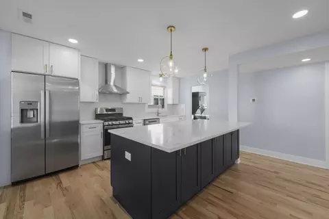 Kitchen - 3209 Springdale Ave, Glenview, IL 60025 photo 1 of 6