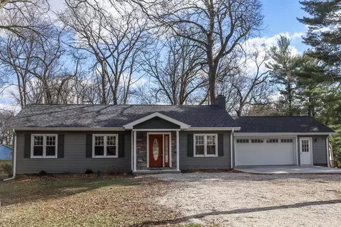 15875 Timber Ln, Morrison, IL 61270