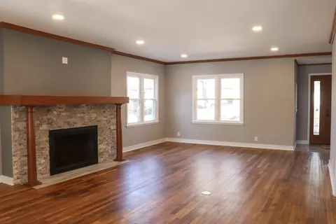 Living - 15875 Timber Ln, Morrison, IL 61270 photo 2 of 5
