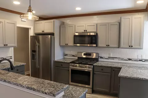Kitchen - 15875 Timber Ln, Morrison, IL 61270 photo 3 of 3