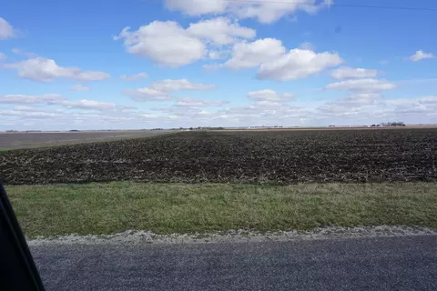 2975 N 700 E Rd E, Clifton, IL 60927