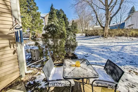 View/Area - 5 Oxford Ct, Algonquin, IL 60102 photo 1 of 1