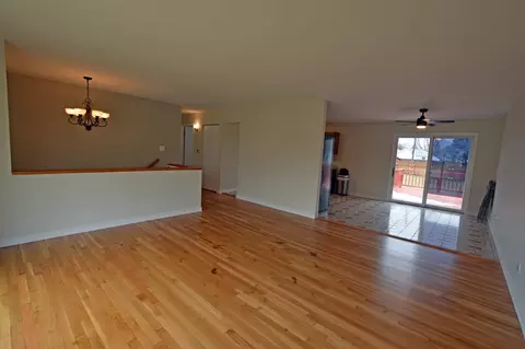10 Willow Trl, Wheeling, IL 60090 photo 5