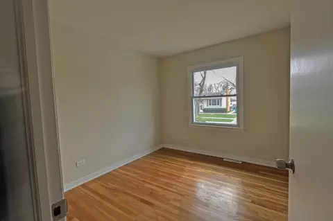 10 Willow Trl, Wheeling, IL 60090 photo 12