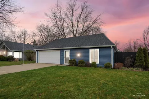 6 Ingleshire Rd, Montgomery, IL 60538