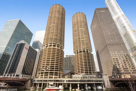 300 N State St #4332, Chicago, IL 60654