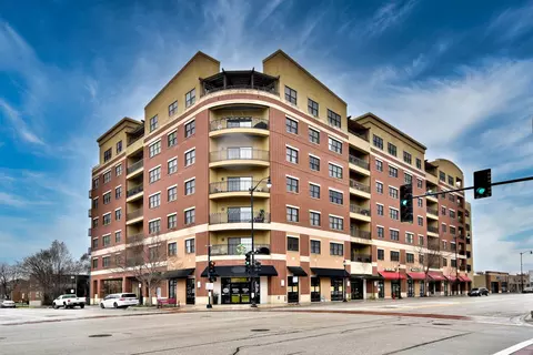 4953 Oakton St #311, Skokie, IL 60077