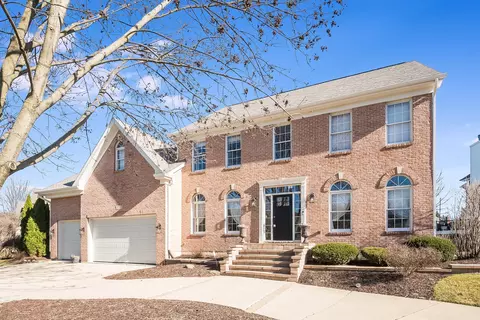 2716 Silver Spur Ct, Naperville, IL 60565