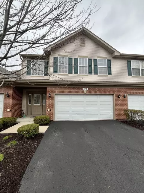 573 N Red Deer Rd, Round Lake, IL 60073