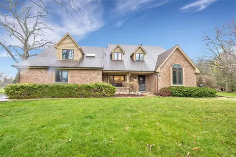 37 W806 Tanglewood Dr, Batavia, IL 60510