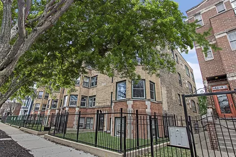 3515 W Medill Ave #3W, Chicago, IL 60647