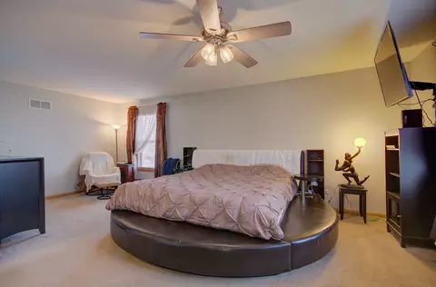 Bedroom - 2107 Beldon Ct, Plainfield, IL 60586 photo 1 of 7