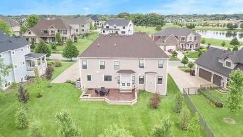 3683 Heathmoor Dr, Elgin, IL 60124 photo 13