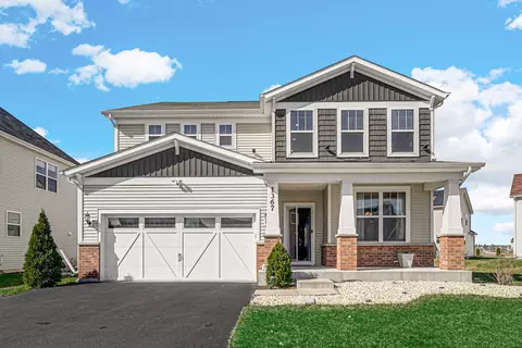 1367 Bayou Path Ct, Naperville, IL 60563