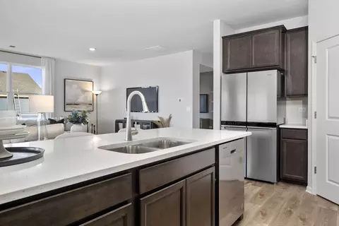 Kitchen - 1336 Wild Tulip Cir, Bartlett, IL 60103 photo 6 of 13